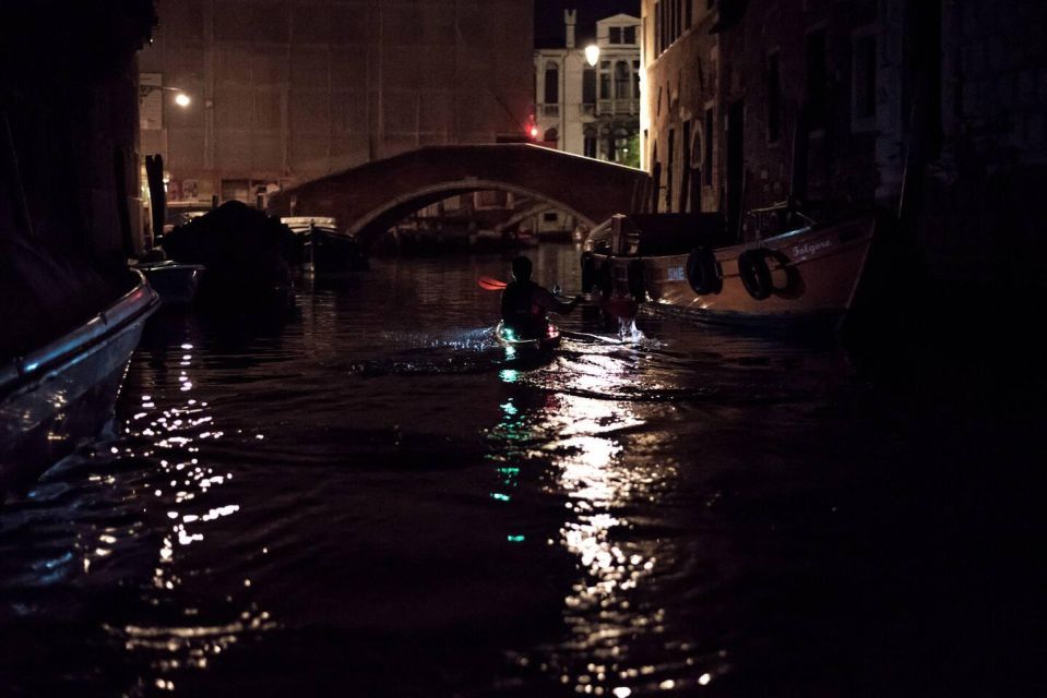 2hr Night Kayak Tour in Venice: premium tour with sunset - Timing: why the 2 hours feel just right