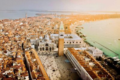 4-Hour Venice guided walking tour with Doge's Palace & St Mark's Basilica - Castello campi and calli: getting a feel for real Venice before the palace