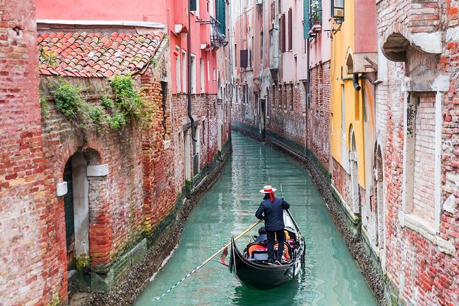 45-Minute or 1-hour Private Gondola Ride from Rialto - A 45-Minute Private Gondola That Feels Less Rushed