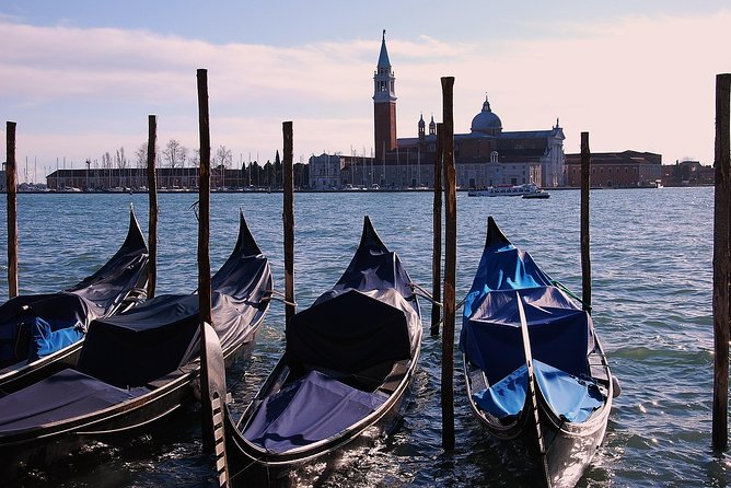 45-Minute or 1-hour Private Gondola Ride from Rialto - Where You Board: Riva del Carbon by the St. Mark’s Side of Venice