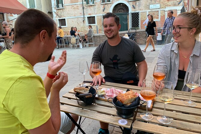 A Venetian Evening: Wine Tasting and Cicchetti with a Local Guide - The wine lineup: what each pour is meant to teach you