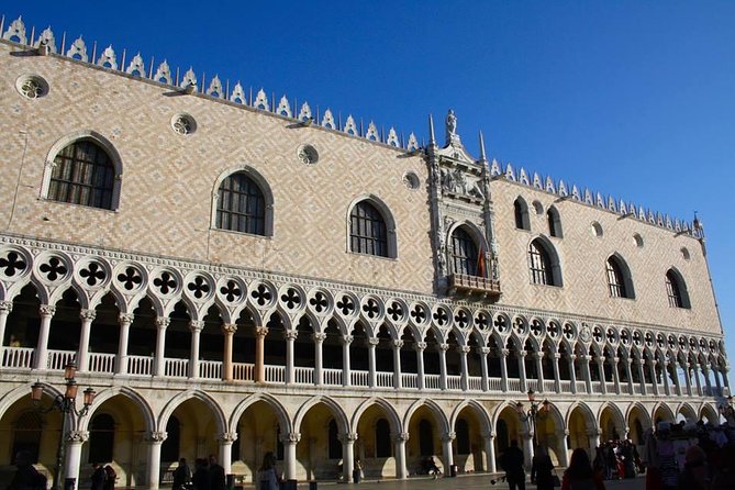 Accessible Venice Tour With Wheelchair Including Doge Palace & St Mark Basilica - Rialto by steamboat: markets, the Rialto Bridge, and less foot fatigue