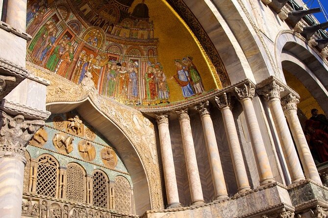 Afternoon in Venice : Basilica + Doge's Palace + Gondola - Finding the Meeting Point Without Stress