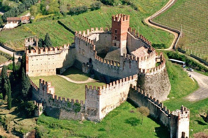 Amarone & Soave Wine Tour with Sommelier – Visit Verona - Lunch, Pacing, and What the Included Food Means
