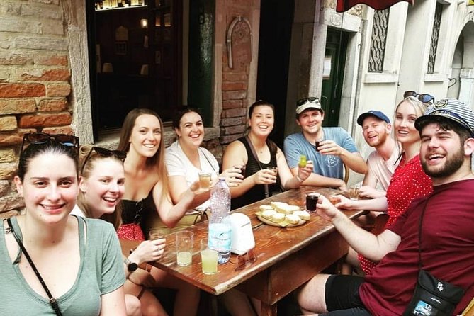 Bacaro Tour Unblended: A Pure Venice Foodie Experience - Where you start matters: Campo San Bortolomio and the backstreet lesson