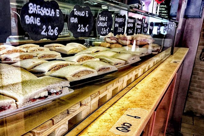 Brunetti's Venice: A Culinary Journey Through Leon's Mysteries - Stop-by-Stop: What You’ll Experience (and Why Each One Matters)