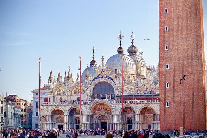 Byzantine Venice Walking Tour & Saint Mark's Basilica - Casa di Marco Polo and the Malibran Theatre: a legend with street-level context