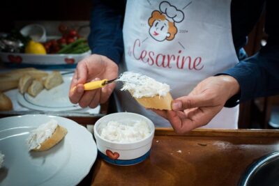Cesarine: Market Tour & Cooking Class at Local's Home in Venice - Cooking at home: the 3-course rhythm in a Venetian kitchen