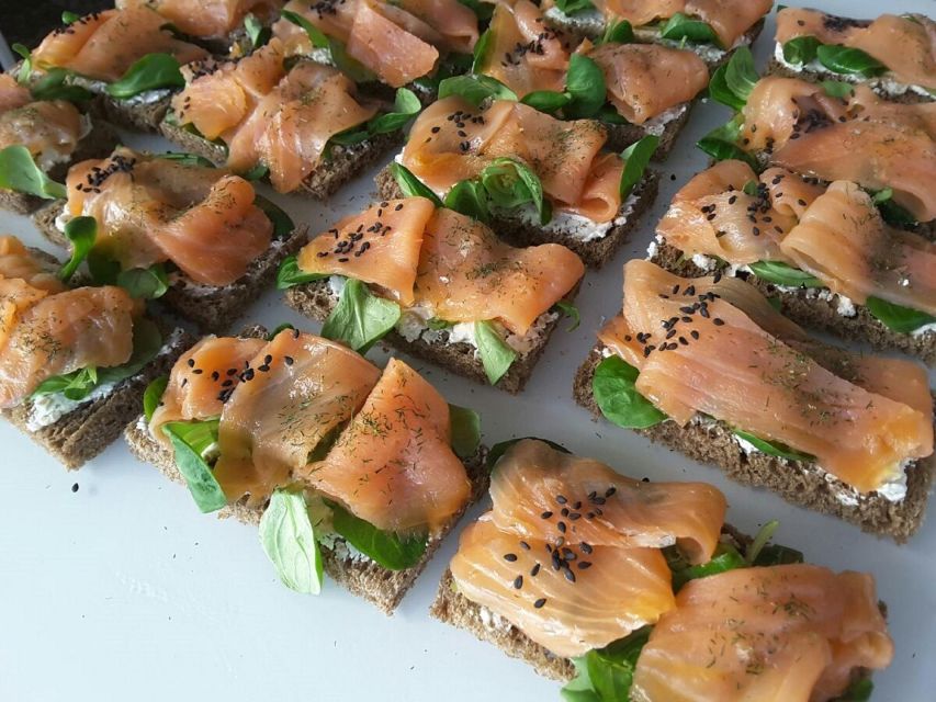 Cicchetti & Concert in Venice - Cicchetti, Ombræ, and Vivaldi in Venice’s Old-School “Palaces”
