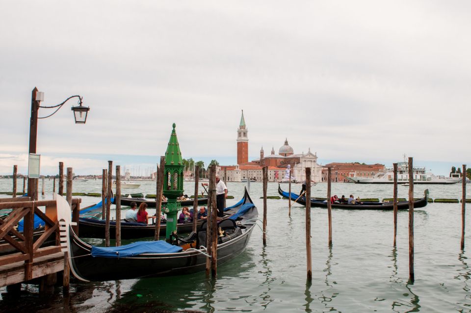 Classic Venice: 2-Hour Walking Tour with Basilica Entry - How the private 2-hour format really feels on foot