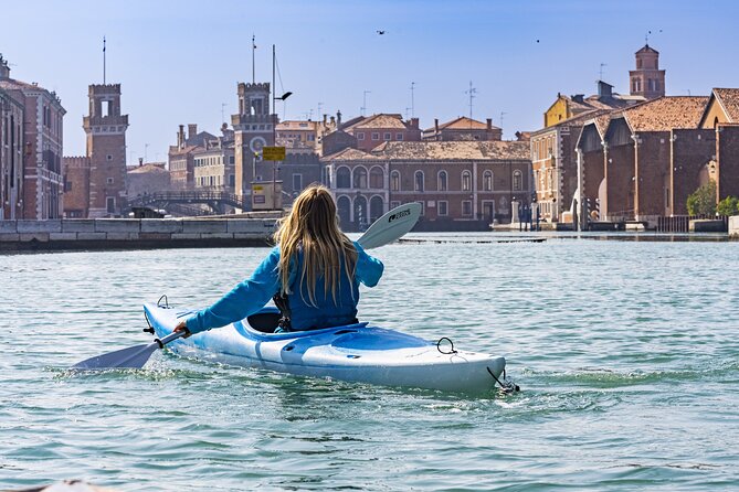 Cultural Kayak Tour: Discovering the City’s Canals - Paddling instructions and the “no hands for photos” rule