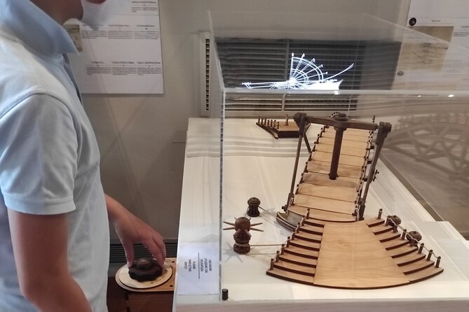 Da Vinci Interactive Museum Venice Scuola di San Rocco - Multimedia, short film, and how to use it