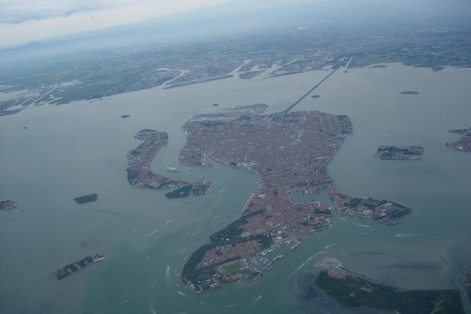 Discover Venice at sunset - A Venice sunset walk that keeps you oriented
