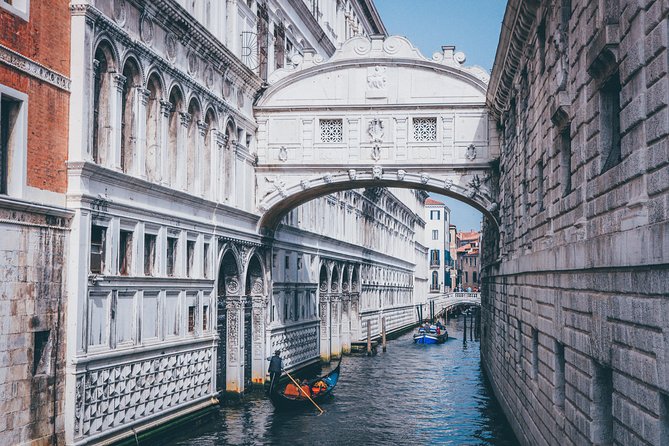 Discover Venice’s most Photogenic Spots with a Local - Palazzo Contarini del Bovolo and the Scala del Bòvolo