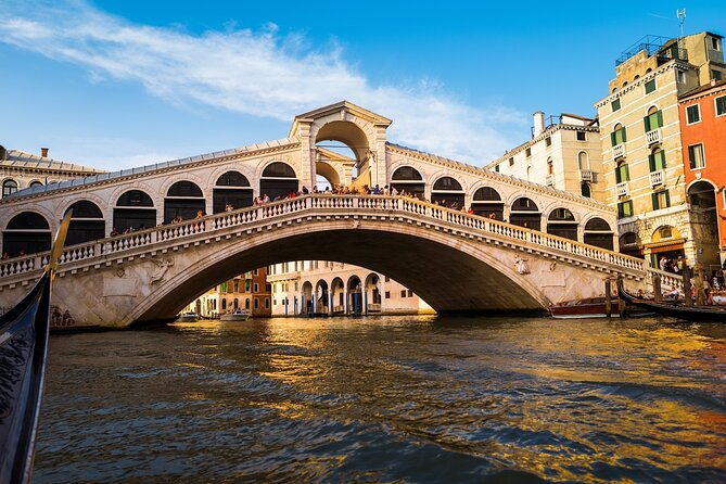 Discover Venice’s most Photogenic Spots with a Local - The Bridge of Sighs: story in an enclosed passage