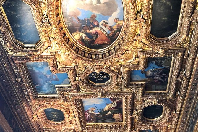 Doge's Palace Guided Tour - The art and atmosphere: why the palace feels bigger than it looks