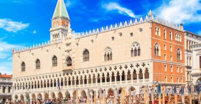 Doge's Palace Skip-the-Line Guided Tour - Meeting point at Calle larga de l’Ascension: find it early