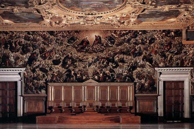 Doge's Palace Skip the Line Guided Tour in Venice - Entering Palazzo Ducale: Gothic design and Venetian power in 40 minutes