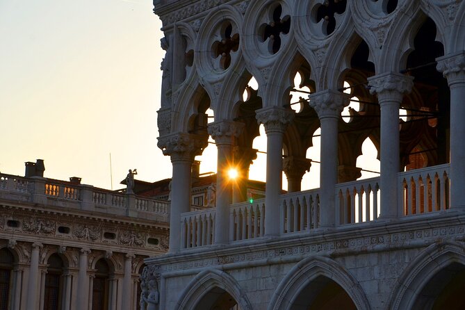 Doge's Palace Skip the Line Guided Tour in Venice - Ponte dei Sospiri: The Bridge of Sighs and the prison story