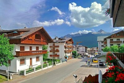 Dolomites Private Tour from Venice - The 8:00 am Meeting Point and the Venice Pickup Reality
