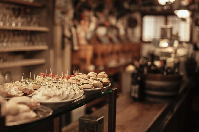 Drinks & Bites in Venice Private Tour - Portion reality: 3 bites can still add up