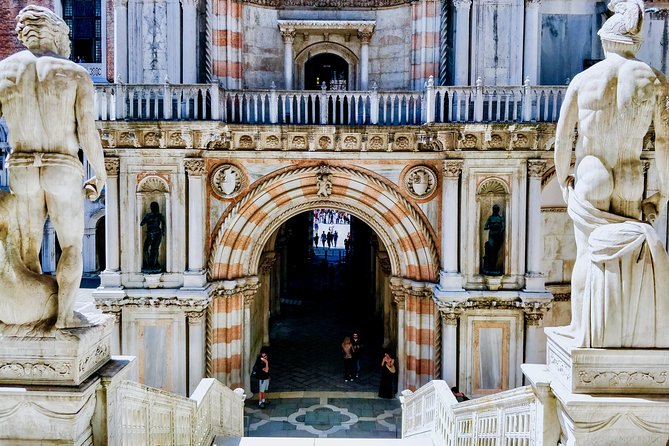 Ducal Venice, Historical Walking Tour & Skip the line Doge's Palace - Stop 2: San Zanipolo (Basilica dei Santi Giovanni e Paolo) and Doges in stone