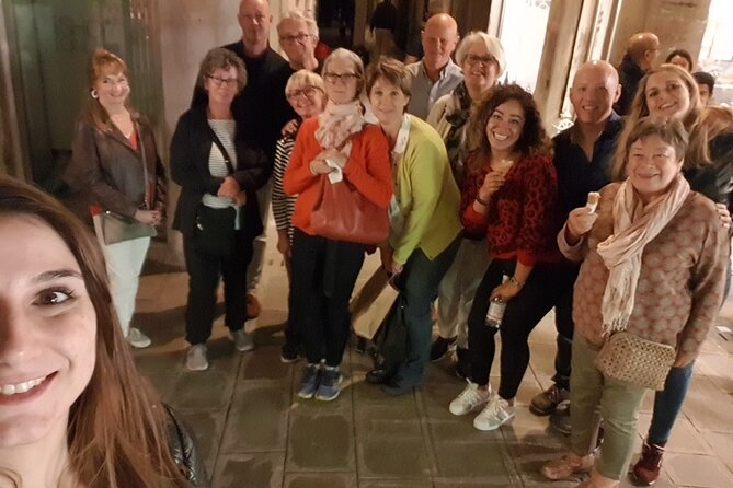 Eat, Drink and Repeat: Wine and Food Tasting Tour in Venice - How the guide helps you avoid tourist-trap bottles and bars
