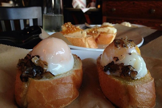 Eat Like a Local: Venice 3-Hour Small-Group Food Tasting Tour - Old bacari charm and why it matters
