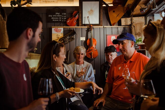 Eat like a Local: Venice Cicchetti and Wine Tasting Evening Tour - Venice Cicchetti With Wine: How the Night Feels