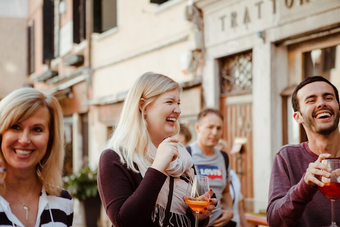 Eat like a Local: Venice Cicchetti and Wine Tasting Evening Tour - Stop 5: Al Vecio Marangon and Traditional Pasta With Wine