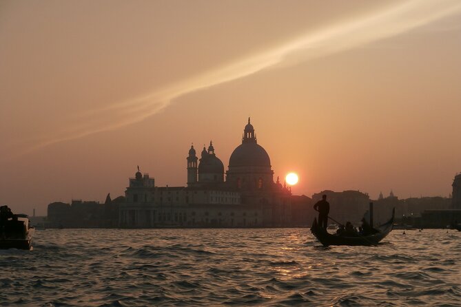 Enchanting Venice: Private Gondola Experience - 25 to 30 Minutes on the Water: Enough Time to Feel It