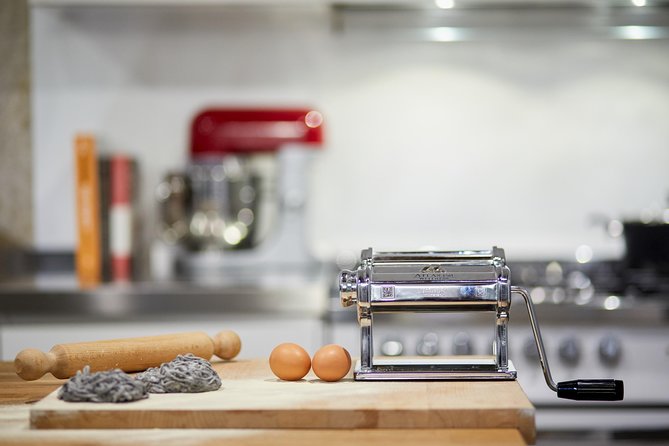 Exclusive cooking experience with a Venetian Chef: cichetti cooking class - Lunch included: what you gain beyond cooking