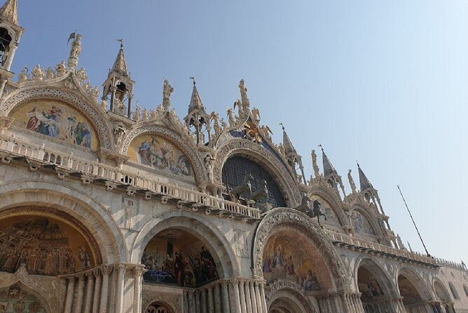 Exclusive Entrance Doge Palace & St. Mark's Basilica Terrace Tour - St. Mark’s Basilica stop: Italo-Byzantine design and Venice’s civic pride