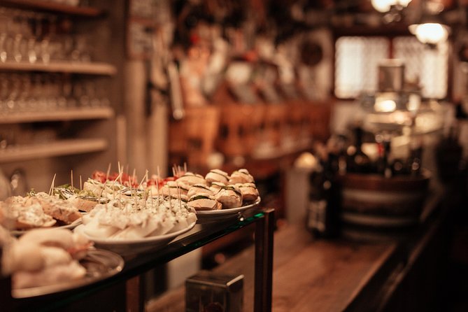 Exclusive Private Venice Food Tour with 6 or 10 Tastings - Drinks and pairings: good for beginners, fun for wine lovers