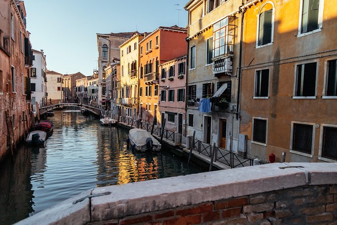 Family Friendly Venice Private City Tour - Stop 1: Ponte di Rialto, the oldest Grand Canal bridge