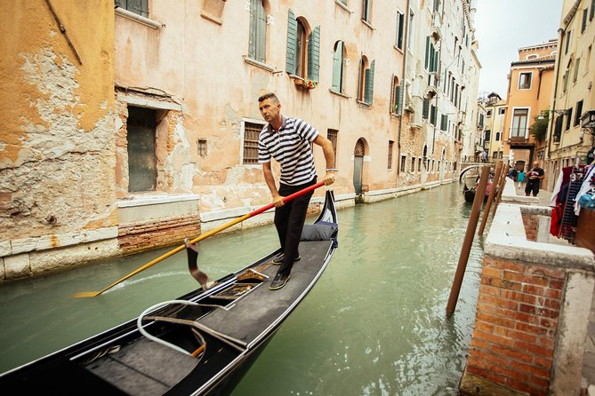Family Friendly Venice Private City Tour - Snacks and story tools: why the guide matters as much as the sights