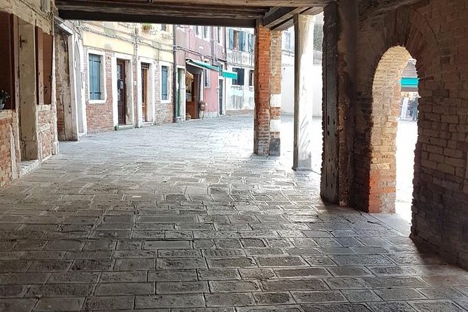 Friendinvenice Cannaregio &Jewish Heritage- private tour - The Jewish Ghetto: 1516 rules, identity, and endurance