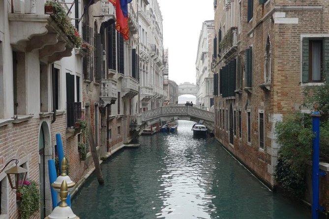 Friendinvenice Early Morning Venice Private Tour - The Rialto Outdoor Food Market Setup: Best Timing for Real Atmosphere