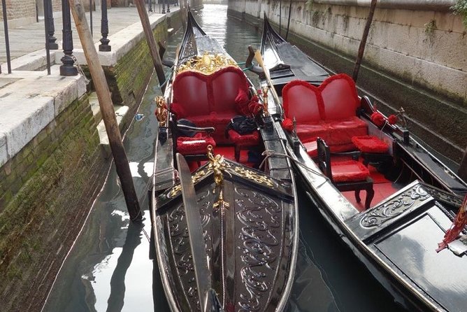 FriendInVenice: Experience the True Venice with a Private Tour - Bacari, cicchetti, and the cappuccino stop that teaches bar culture