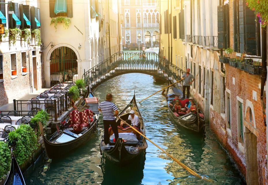 From Lake Garda: Full-Day Guided Group Tour of Venice - Your 3.5 hours of freedom in Venice: how to use it like a local