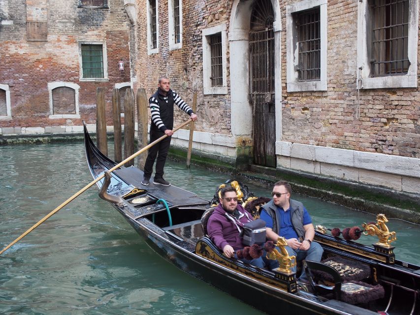 From Lake Garda: Full-Day Guided Group Tour of Venice - Optional gondola and extra lagoon cruise: worth it, but plan the money