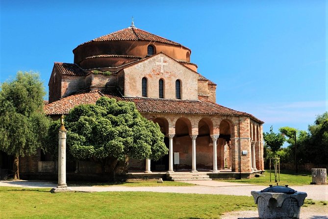 Full-Day Venice Lagoon Tour: Visit Murano, Burano and Torcello - Boat, Group Size, and English Commentary: The Part You Should Judge Early