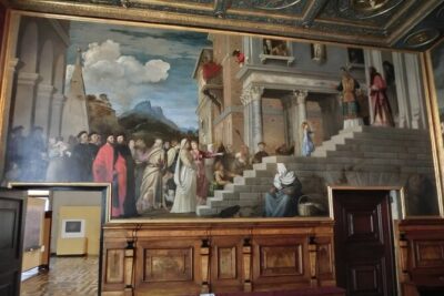Gallerie dell'Accademia, private tour: art and history - Religious paintings, explained: Mary and Jesus in context