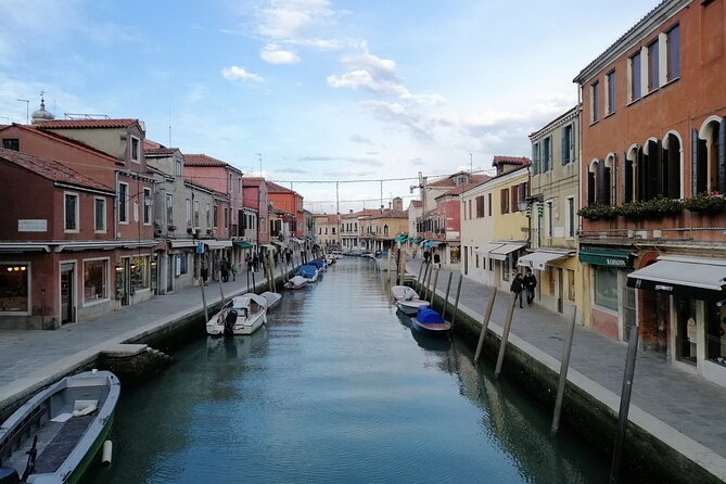 Glass Lampwork Workshop and Walking in Murano - The oldest factory showroom and what to look for inside