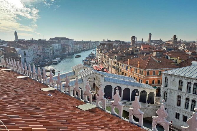 Guided Small Group Kickstart Food Tour of Venice - Stop 1: Chiesa dei Santi Apostoli and the Rialto market ombré ritual