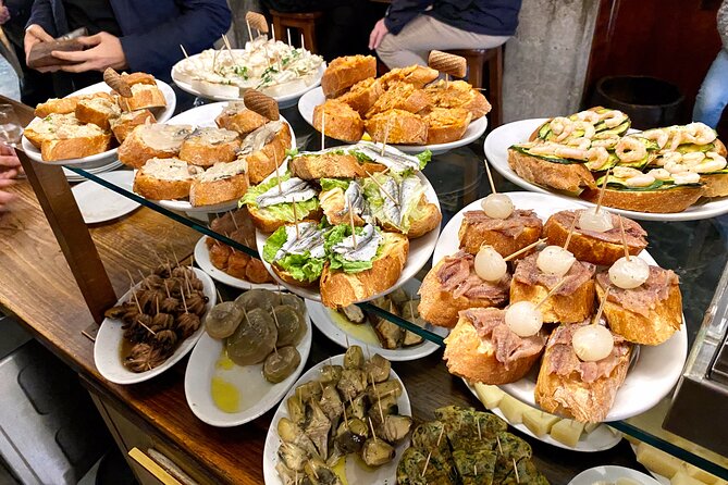 Guided Venice Street Food Tour and City Sightseeing - Campo San Bartolomeo and Campo San Polo: eating alongside real Venice squares
