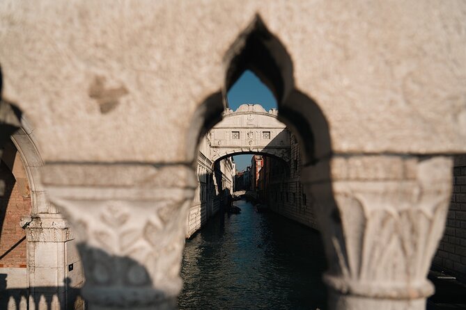 Hidden Venice Photo Tour with your phone! - Piazza San Marco at the right time: why early light matters