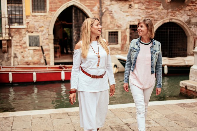 Highlights & Hidden Gems With Locals: Best of Venice Private Tour - Stop 2: Palazzo Ducale and the Doge’s Palace question