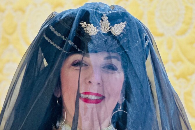 Historical Journey and Dress up Experience in Venetian Carnival - Sogno Veneziano Atelier: Seeing Carnival Craft Up Close