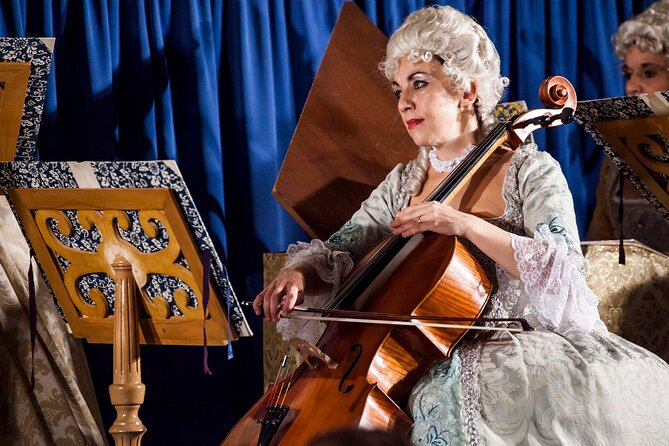 I Musici Veneziani Concert: Vivaldi Four Seasons - Salone Capitolare at Scuola Grande di San Teodoro: The Venetian stage setting